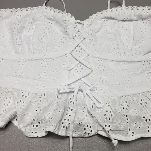 New wild fable white spaghetti strap crop top women's size medium - Picture 2 of 11